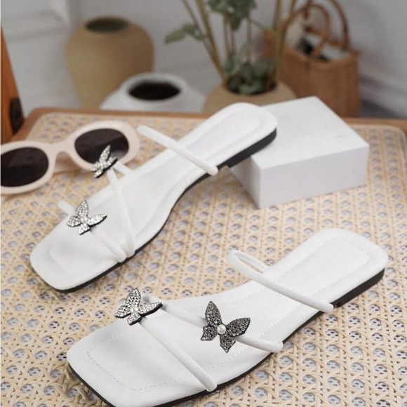 Reserved ❤️Rhinestone Decorated Sandals 👡 - Picture 4 of 4